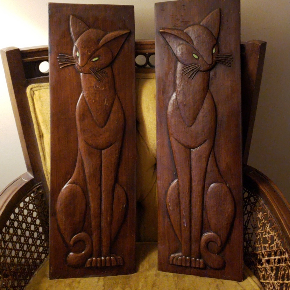 2 gorgeous cat plaques